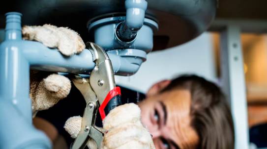 What to Do If Your Water Heater Is Leaking from Bottom in Allen TX