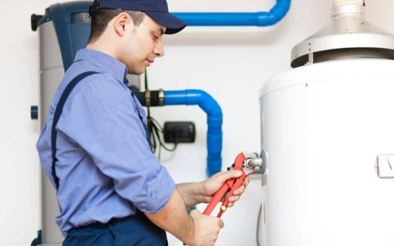 Pros and Cons of Tankless Water Heaters in Garland, TX